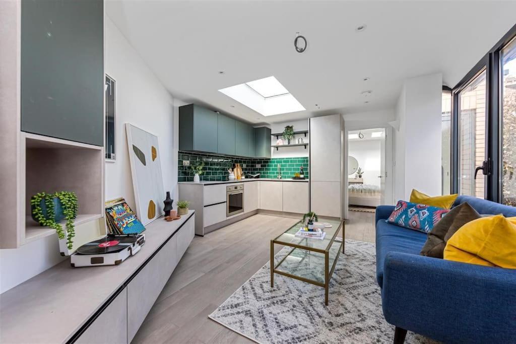 Cozy Leyton House With Garden And Small Terrace London Exteriör bild